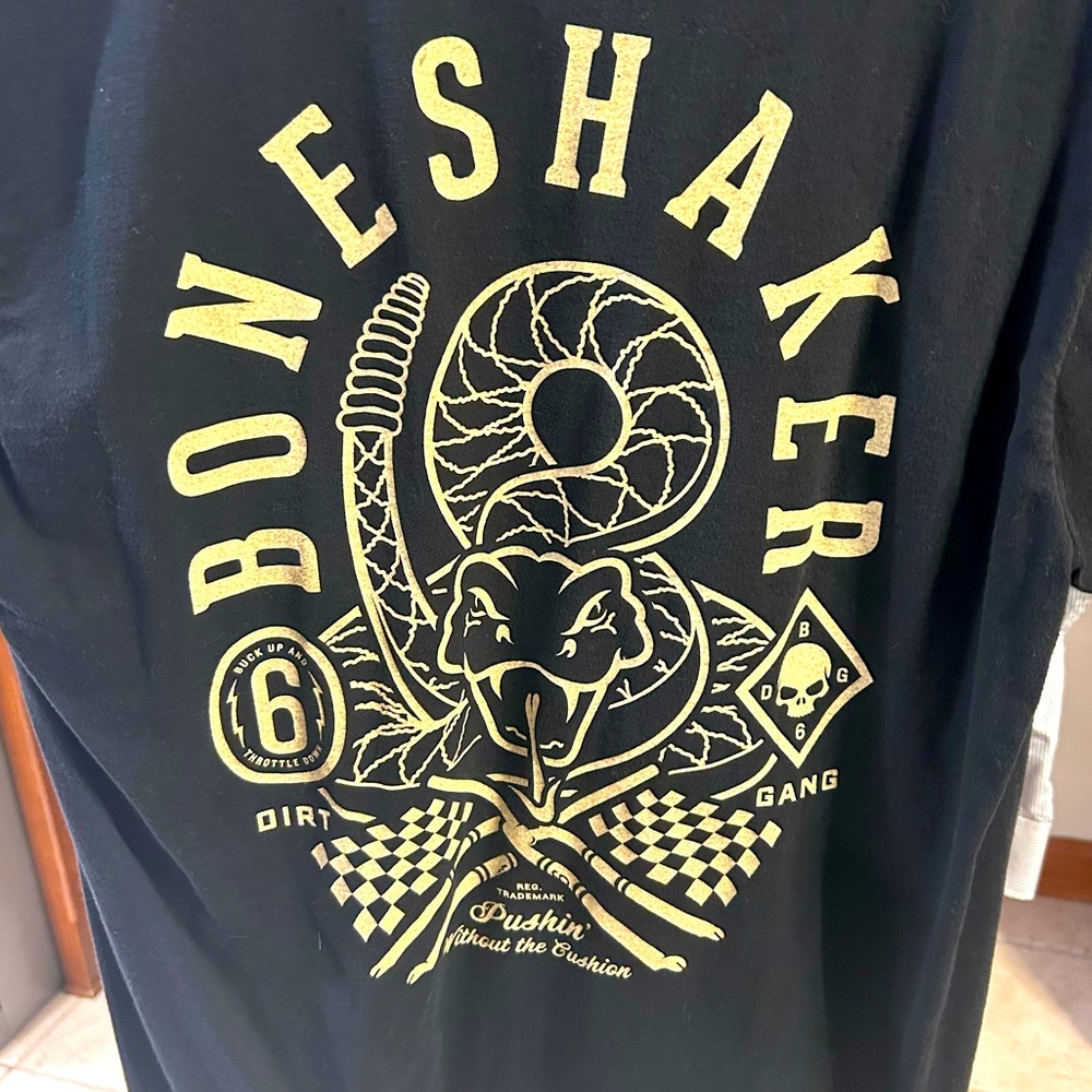 Men’s Twin Six Tee | size Large